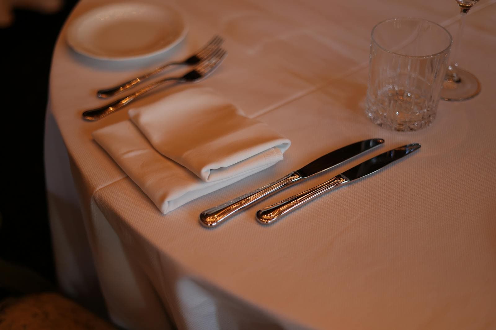 Argenterie — Couverts, services, pièces de table