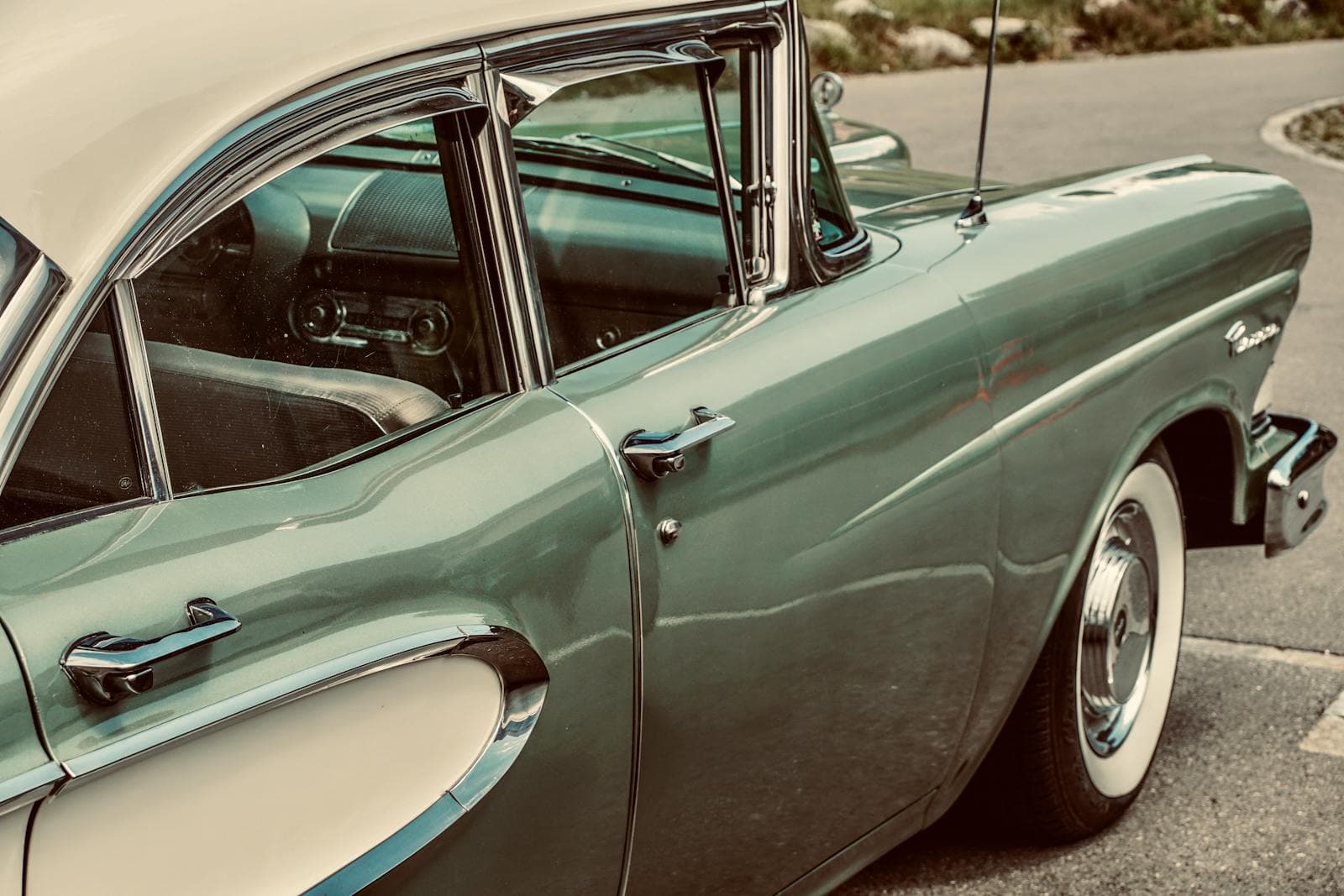 Classic Cars — Youngtimers, classics, prestige cars