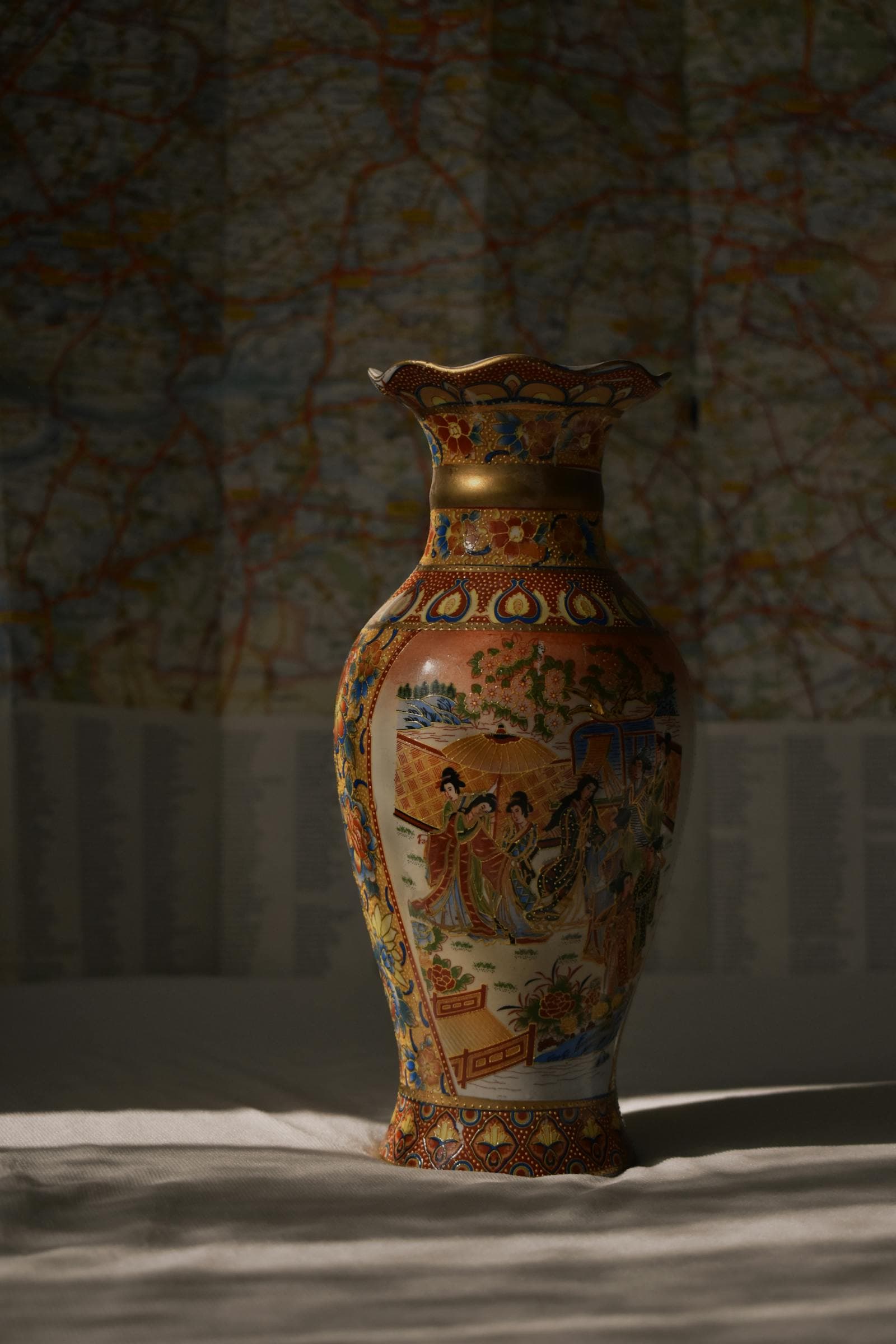 Porcelain & Glass — antiquaire au Luxembourg